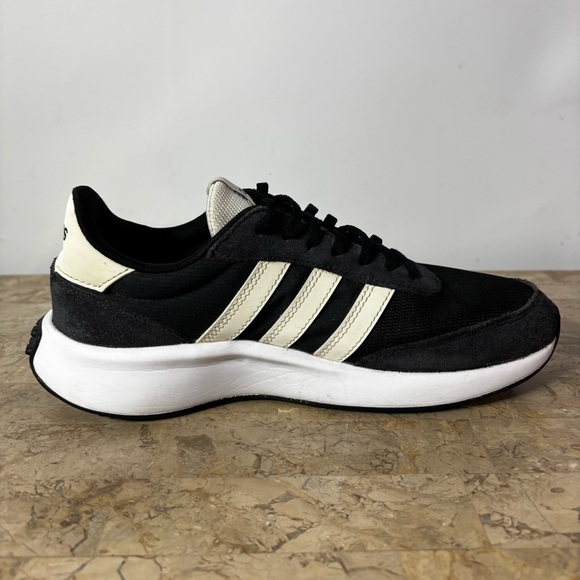 Women’s Adidas (GW5609) Sneakers Size 7.5 - Picture 6 of 11